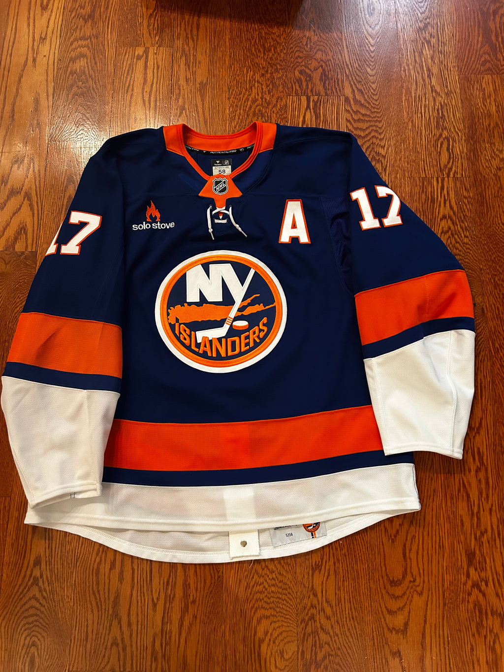 Mat Martin final home game worn jersey, LOA, signed, photo matched📸