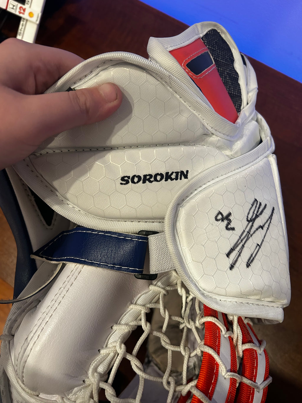Ilya Sorokin game worn glove photo match📸 signed with LOA