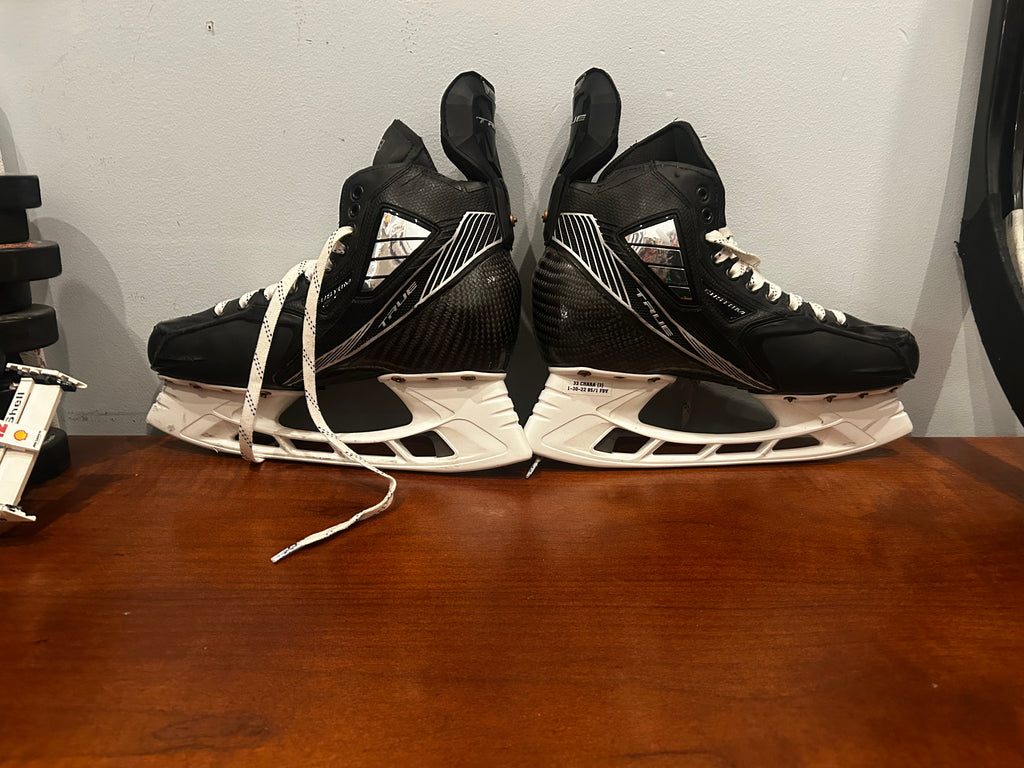 Zeno Chara, used skate bag with LOA and game worn skates
