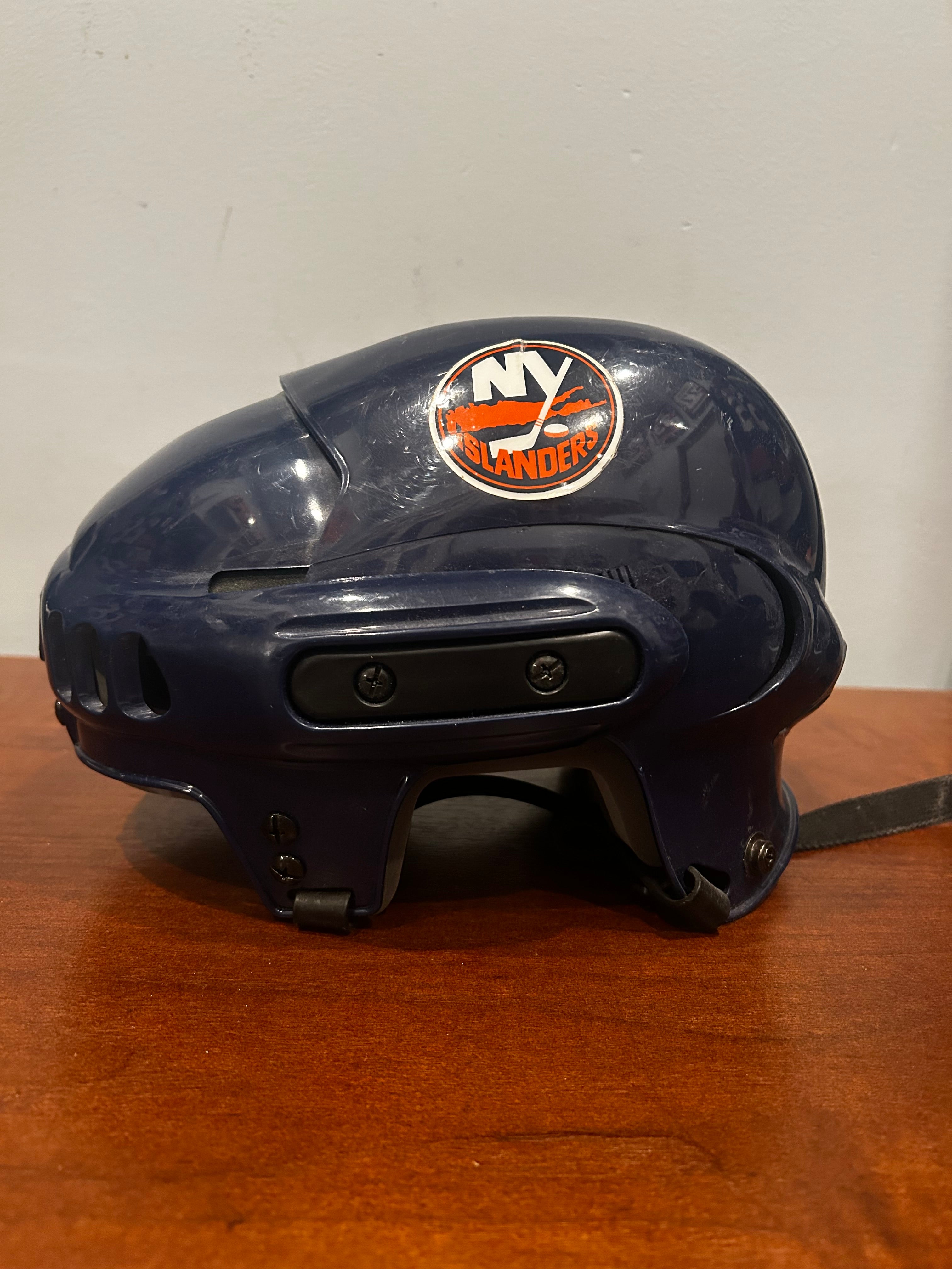 doug weight game worn helmet