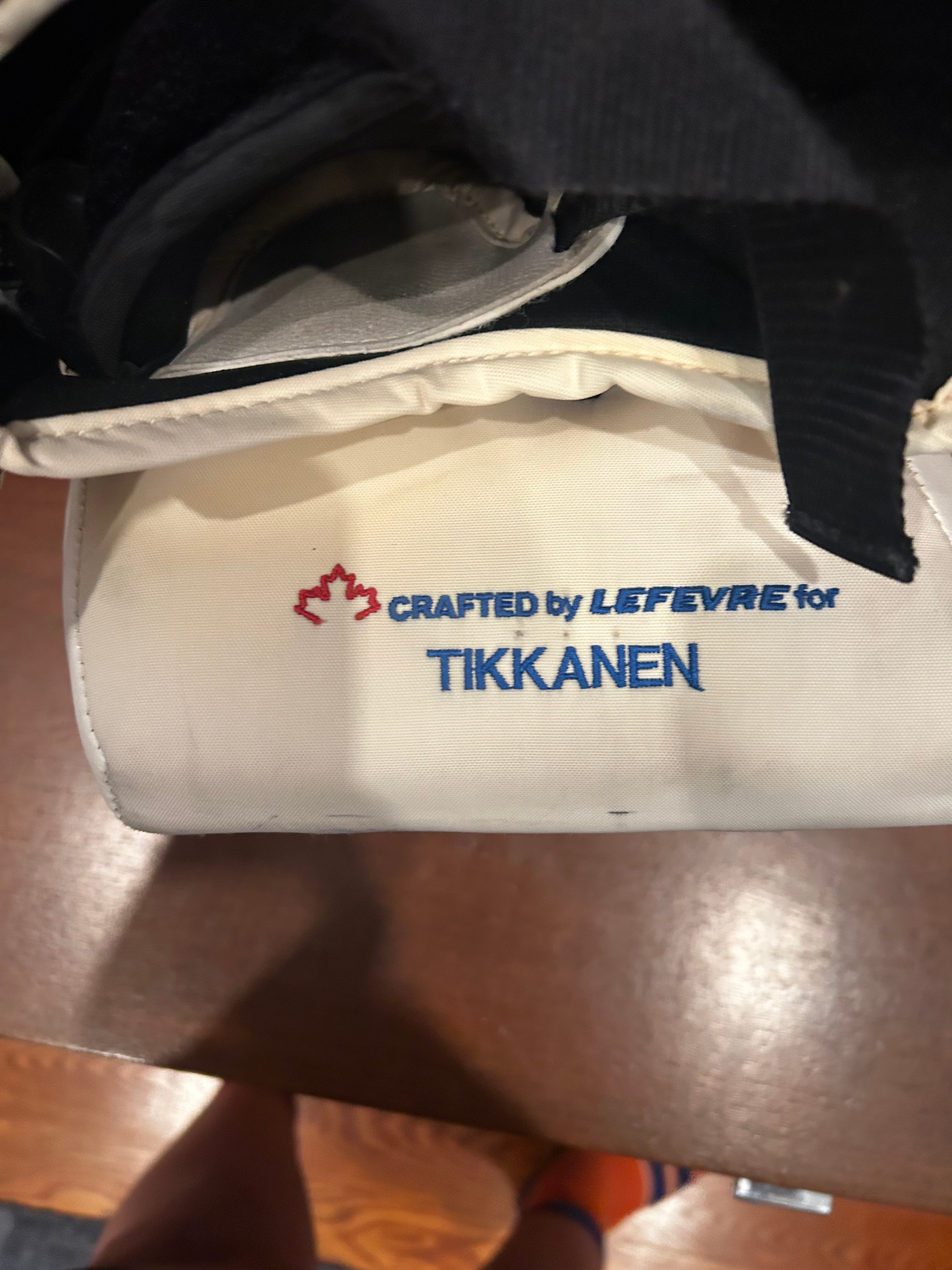 Henrik Tikkanen Game used glove photo matched📸